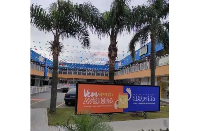 Sala 15 no centro comercial avenida brasília curitiba