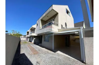 Sobrado independente em condomínio 3 dormitórios com ático no xaxim