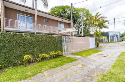 Casa comercial com 8 salas, 4 banheiros e 4 vagas  a venda na rua conselheiro carrão esquina com a rua schiller no hugo lange.