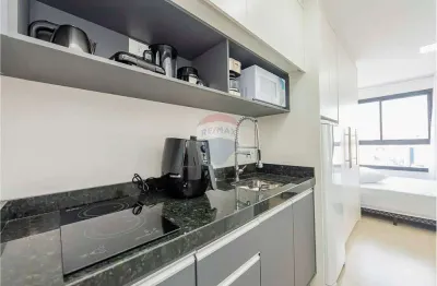 Studio para alugar, no Água Verde em Curitiba. Totalmente mobiliado