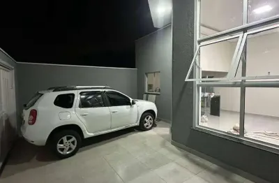 Casa nova com piscina e pé-direito alto no jd. dos ipês! r$ 520 mil