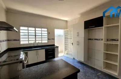 “casa à venda no residencial fabri em salto/sp – 3 dormitórios e cozinha planejada'?