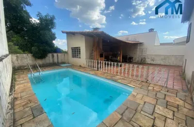 Casa com 3 quartos à venda, 250 m² por R$ 980.000 - Condomínio Hermenegildo Milioni - Salto/SP