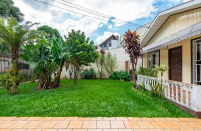 Casa de 4 quartos em excelente localização com  terreno no portão