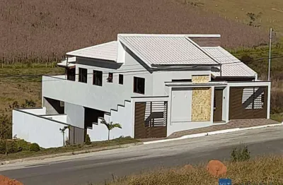 Casa com 3 dormitórios à venda, 200 m² por r$ 700.000,00 - centro - congonhal/mg