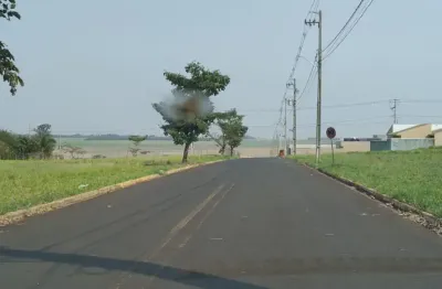 Vendo terreno comercial, jardim eldorado, fica na avenida principal do bairro, marialva