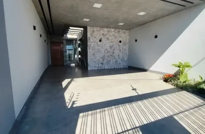 Casa alto padrão, jardim real, 3 suítes, 5 banheiros, piscina, maringá