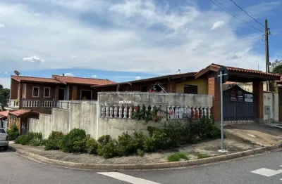 Casa com 2 quartos à venda no capela, vinhedo , 192 m2 por r$ 700.000