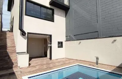 Imperdível oportunidade: casa à venda em cajamar-sp, bairro portais (polvilho) com 3 quartos, 1 suíte, 2 salas, 3 banheiros, 2 vagas e 132,92 m².