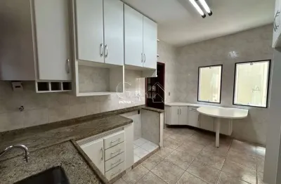 Casa para venda em jundiaí com 3 quartos ao lado do maxi shopping