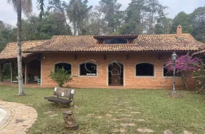 Chacará com 4 quartos 1 suíte com piscina, campo futebol e lago com peixe
