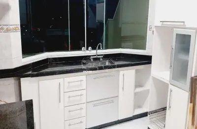 Casa para venda, bairro cidade jardim 1. jundiai/sp. 4 dormitórios sendo 1 suite, 1 dormitório cm armário planejado e 1 sotão que pode ser utilizado como dormitório/escritório com pe direito de 3,00 m
