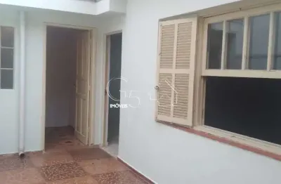 Vende-se casa 148 m terrea, 2 dorm, 2 garagens localização privilegiada entre a av nove de julho e rua do retiro