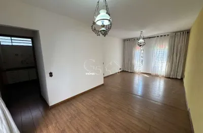 Casa térrea com 3 dormitórios sendo 1 suíte - jardim das carpas - jundiaí.
