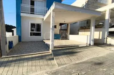 Casa em condomínio de luxo com 2 quartos e 2 vagas de garagem em villa verde, franco da rocha-sp!