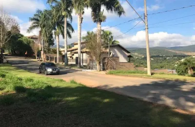Terreno  plano vende-se com 1895,00 m cond, fechado bairro malota r$  1950.000,00