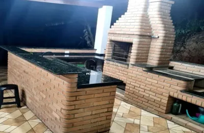 Casa condomínio vale da santa fé com 3 dormitórios 1 suíte.