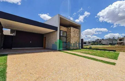 Casa nova em condomínio de alto padrão em excelente localização no residencial alto do castelo com 364,50m² de terreno e 204,73m² de área construída.