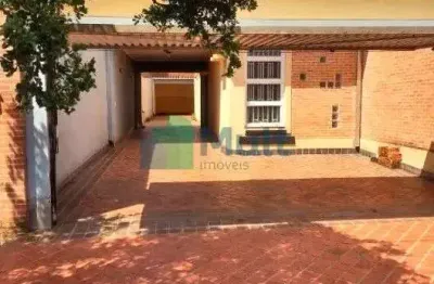 Sobrado Residencial/Comercial em excelente localização no Bairro Alto da Boa Vista com terreno de 479,68m² e 300m² de área construída. - CA1729