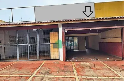 Imóvel comercial em ótima localização na av. paris, 250m² de terreno e 229,32 de área útil.