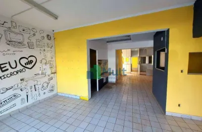 Sobrado comercial localizado na av. independência com 264m² de área útil.