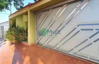 Casa Térrea em ótima localização no Bairro Jd. Palmares com terreno de 250m² e 158,31m² de área construída. - CA1621