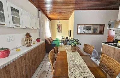 Casa térrea localizada no bairro alexandre balbo com 200m² de terreno e 110m² de área útil.