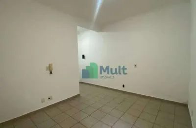 Sala em ótima localização na vila seixas, com com 37m² de área útil.