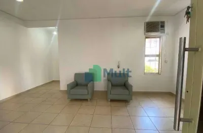 Sala em ótima localização na vila seixas, com com 37m² de área útil.