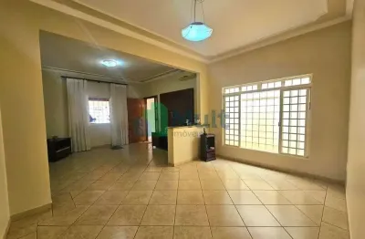 Casa com 3 quartos, sendo 1 suíte à venda, 202 m² - Vila Monte Alegre - Ribeirão Preto/SP - CA1922