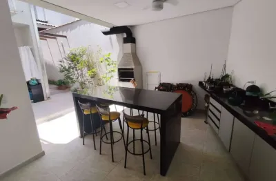 Sobrado Reformado Brooklin Velho 160 metros 3 suítes 02 vagas