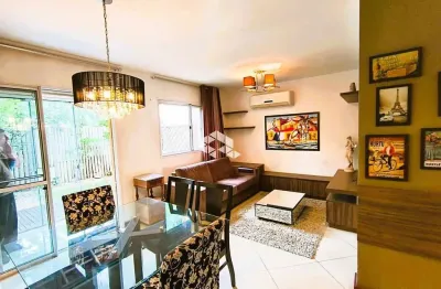 Casa em condomínio fehado com 144 m² , 3 dormitórios e 2 vagas de garagem