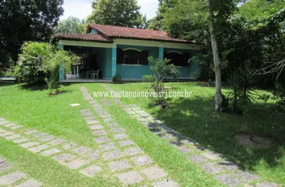 Lindo Sítio Todo Ajardinado C/ Localização Nobre e Privativa