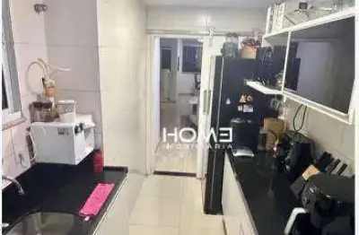 Oportunidade no centro de niterói – apartamento amplo com área externa privativa