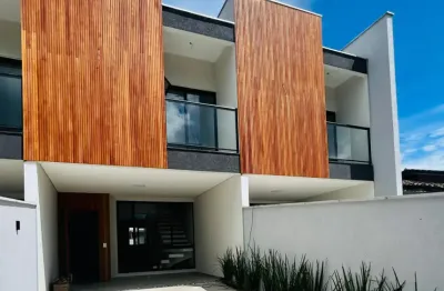 Casa com 3 quartos à venda no Iririú, Joinville 
