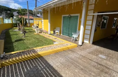 Linda casa averbada e bem localizada no bairro parque guarani