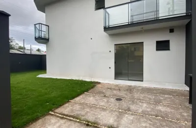 Geminados prontos para morar em ótima localização no aventureiro