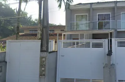 Lindo geminado exclusivo e bem localizado no bairro floresta