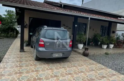 Casa escriturada e pronta para morar em ótima localização no joão costa