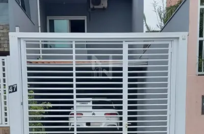 Casa com 2 quartos à venda no João Costa, Joinville 
