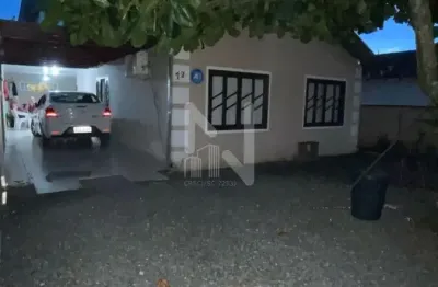 Casa com 3 quartos à venda no Jardim Iririú, Joinville 