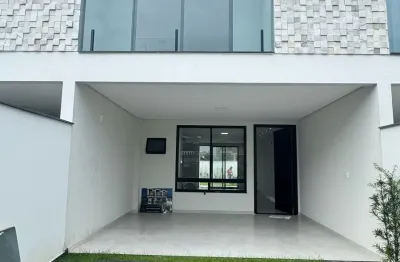 Casa com 3 quartos à venda no Saguaçu, Joinville 