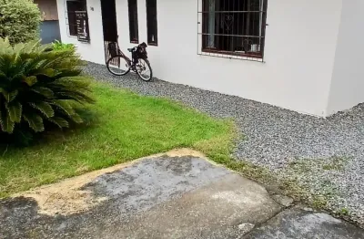 Amplo terreno com construção e bem localizado no bairro fátima