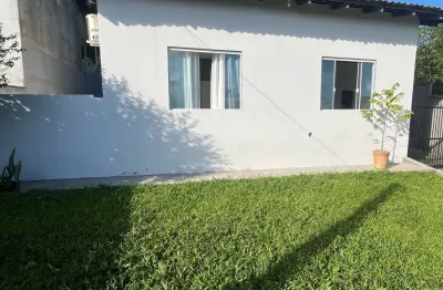Casa semi mobiliada em excelente localização no bairro itaum