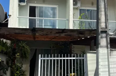 Casa com 2 quartos à venda na Vila Nova, Joinville 