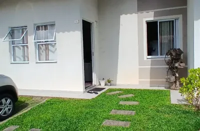 Linda casa em condomínio fechado no bairro itinga em araquari