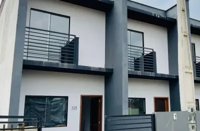 Lindo geminado super bem localizado no bairro itinga em araquari