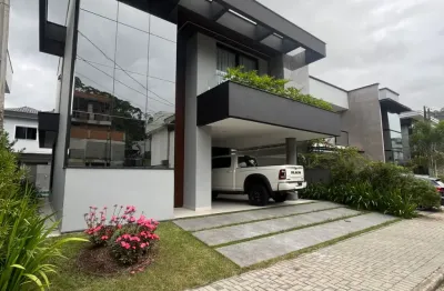 Casa com 3 quartos à venda na Vila Nova, Joinville 