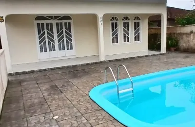 Casa com 4 quartos à venda no Boa Vista, Joinville 
