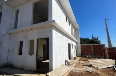 Aconchegante geminado em construção no bairro paranaguamirim